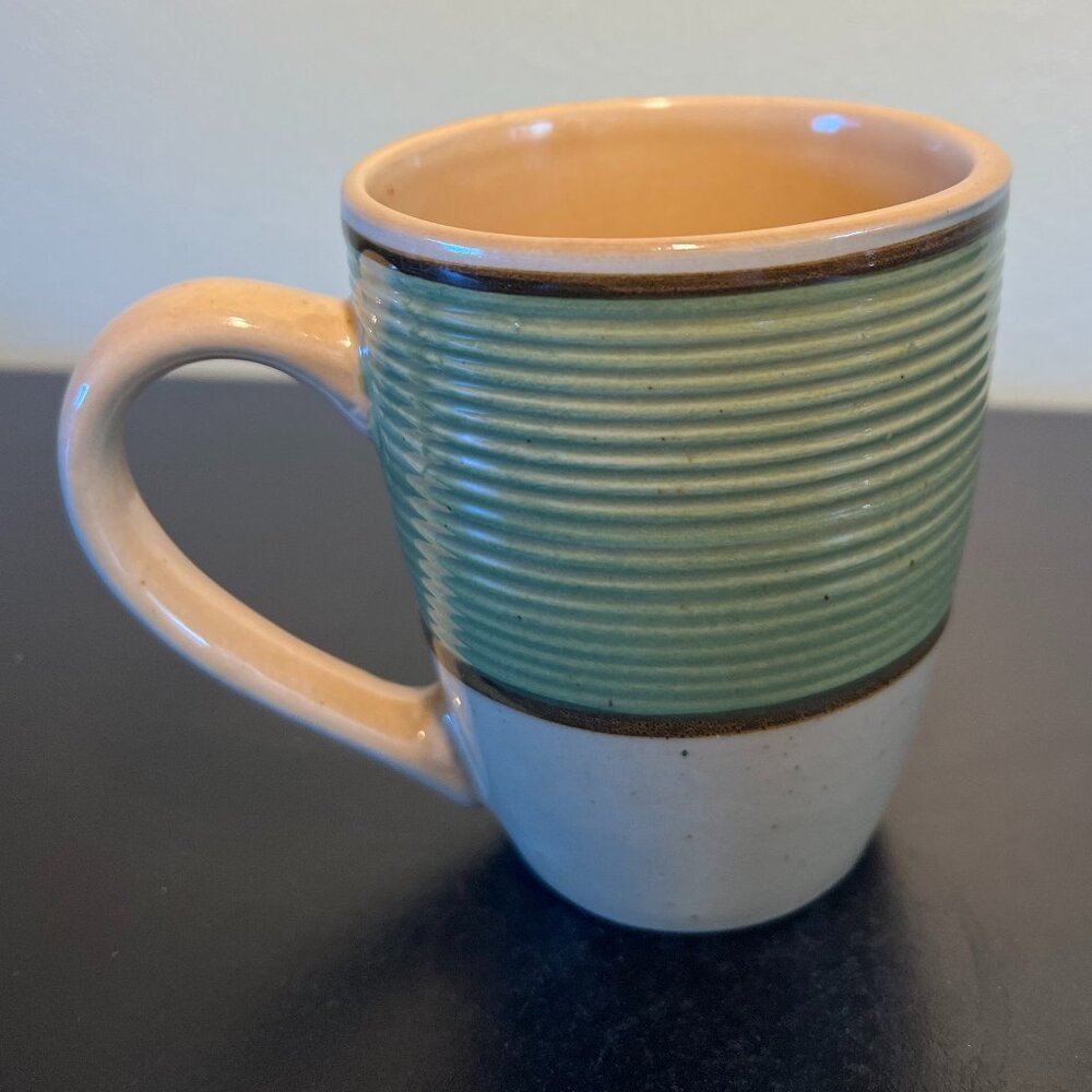 Gibson Designs Vintage RETREAT GREEN Embossed Rings Stoneware Coffee Mug Tea Cup